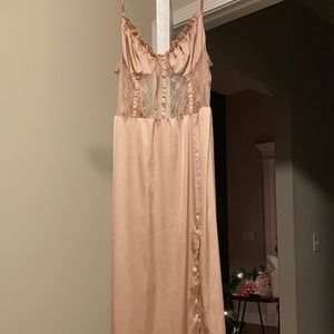 Dress light pink